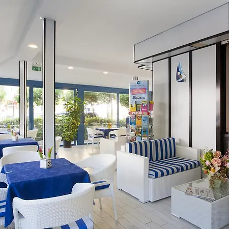 Universal 酒店 里乔内