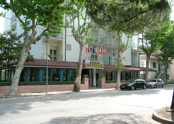 Szálloda Universal 2*