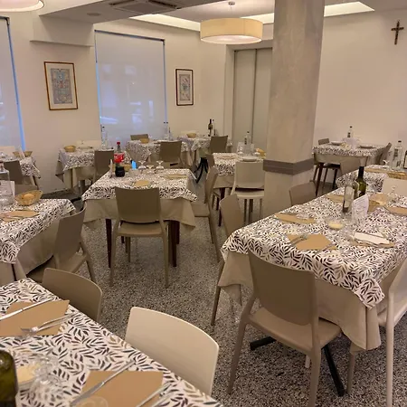 Universal Hotel Riccione