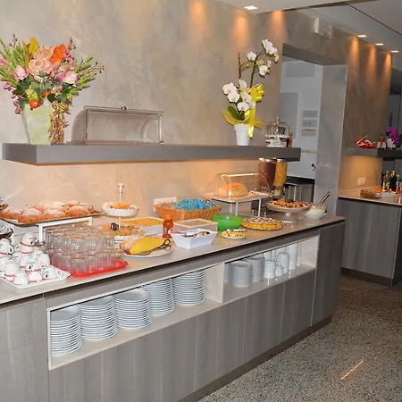 Hotell Universal Riccione