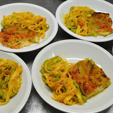 Universal Отель Риччоне